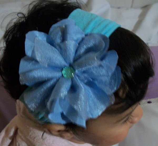 Flor de tafetá e organza